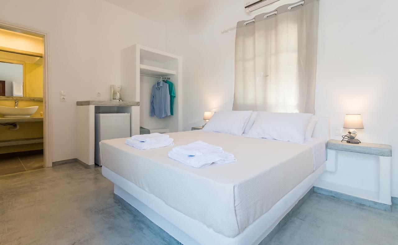 Takiss Rooms Pollonia Exterior photo